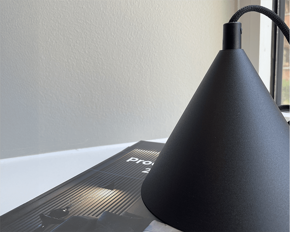 Tratt Micro Ø17 Svart taklampa från Westal - Tratt Micro &auml;r en armatur i modern design formgiven av Westal.