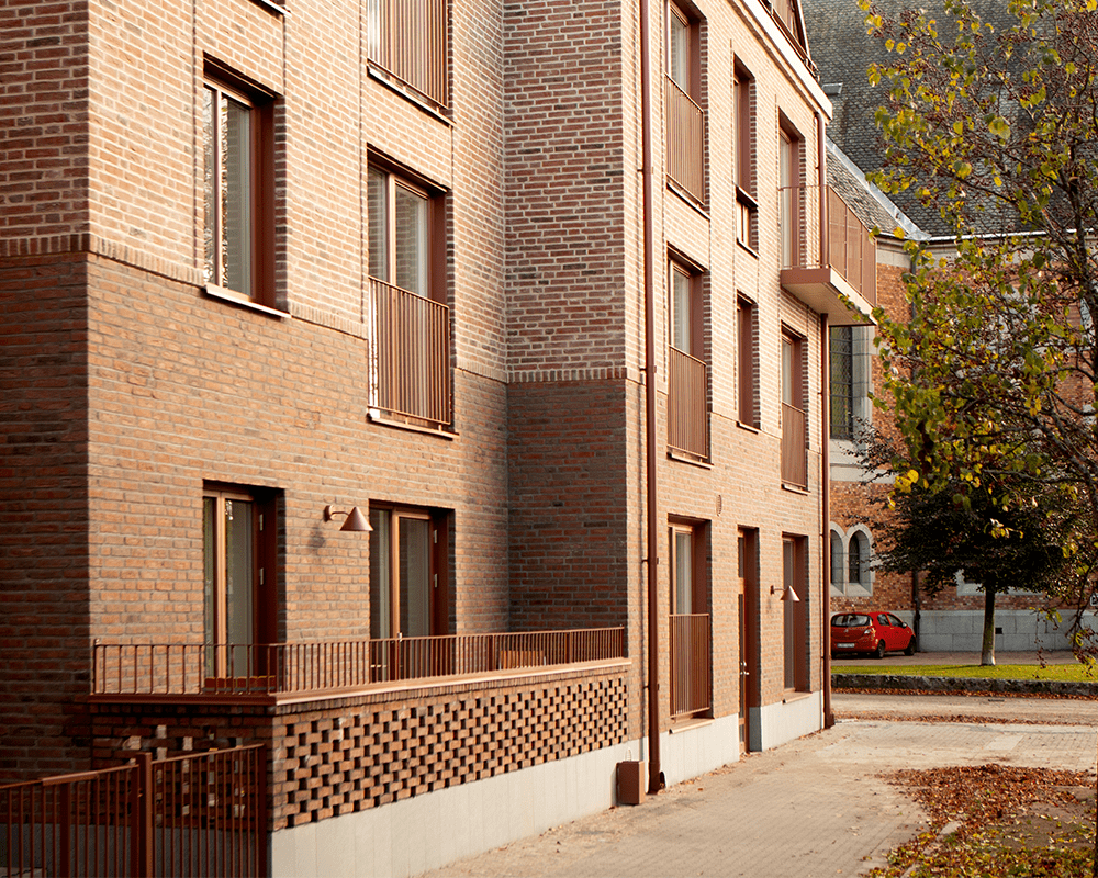 Tratt LED Råkoppar utelampa från Westal - Bakstycket har tv&aring; in- och utg&aring;ngar samt snabbkopplingsplint f&ouml;r enkel installation.