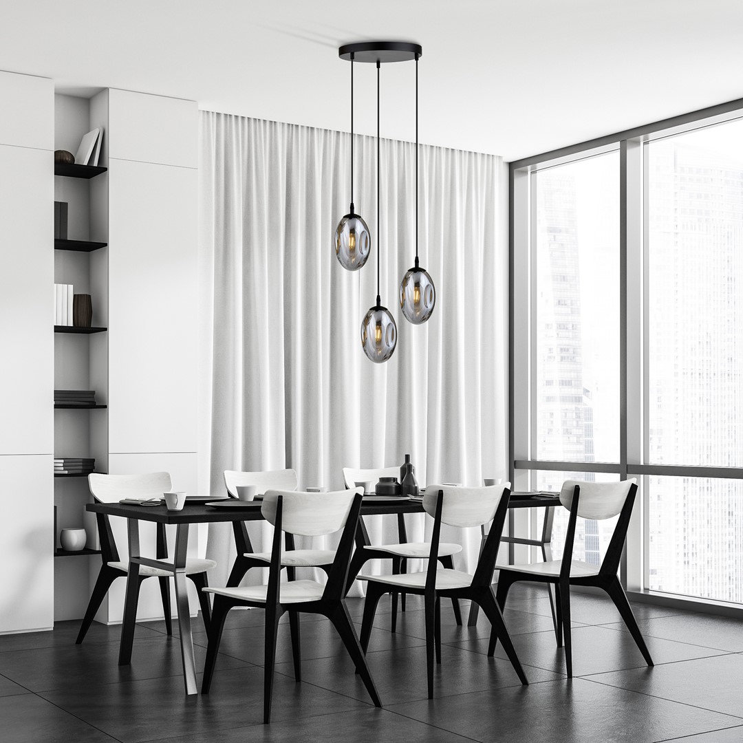 Astral Ø40 Rökfärgad taklampa från Emibig Lighting - Perfekt att placera &ouml;ver matbordet eller i ett rum d&auml;r du vill skapa en mysig och dekorativ belysning.