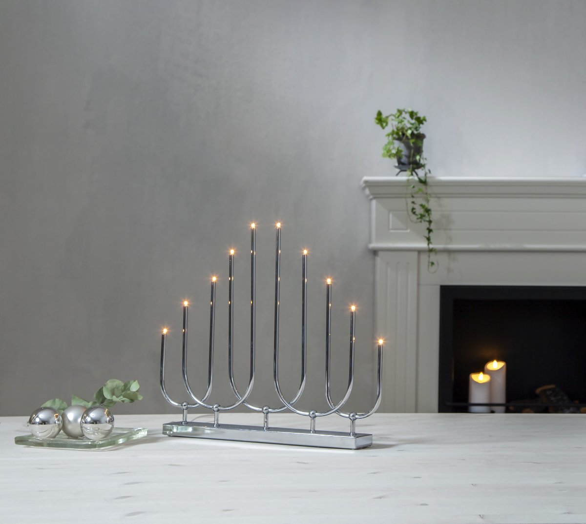 Novum Krom från Star Trading - Novum gl&ouml;der vackert och sprider en h&auml;rlig julk&auml;nsla.