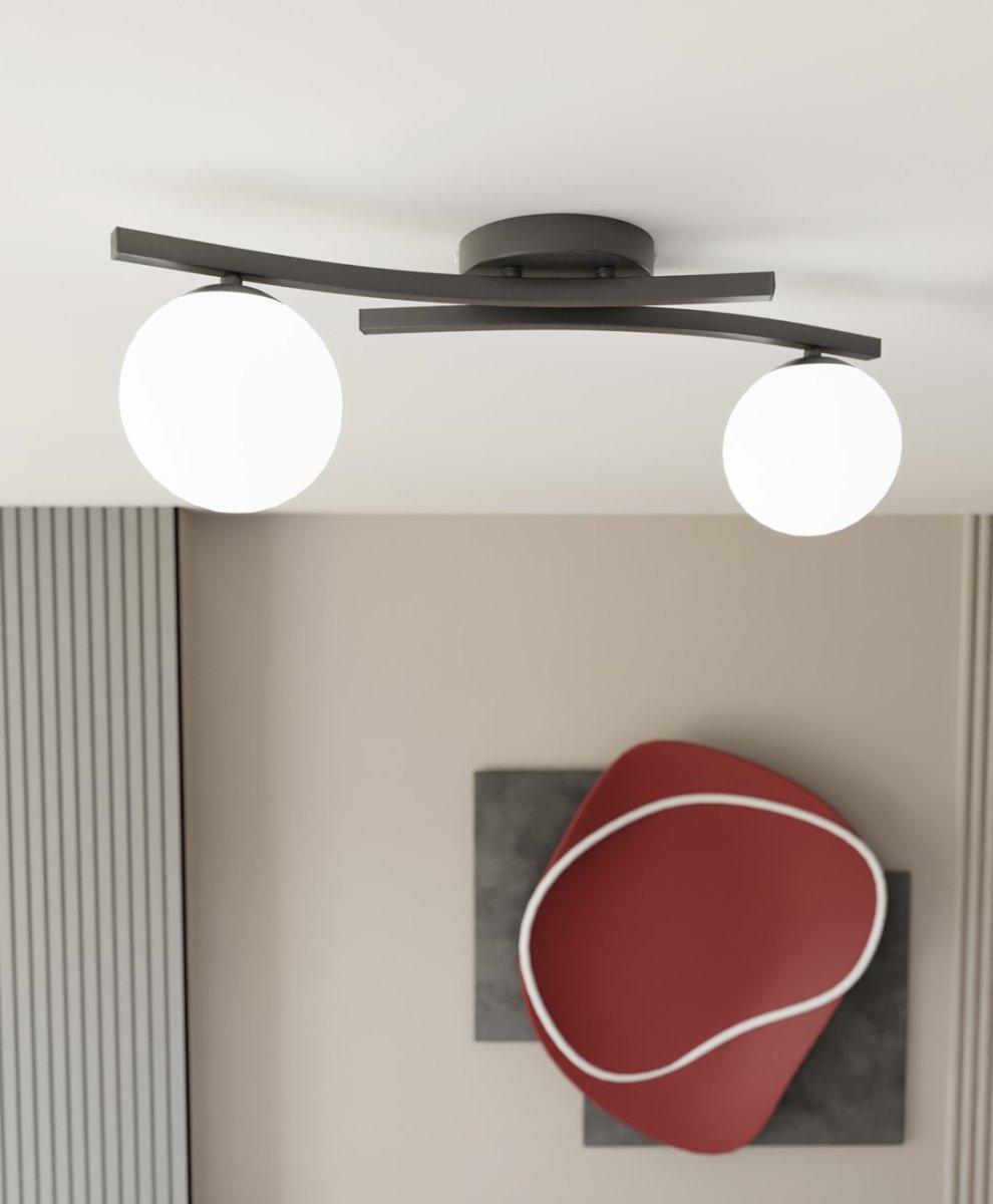 Opus 60cm Vit plafond från Emibig Lighting - Den enkla formen och kuporna av opalglas ger rummet en mjukhet och l&auml;tthet, samtidigt som lampan sprider ett behagligt, diffust ljus.