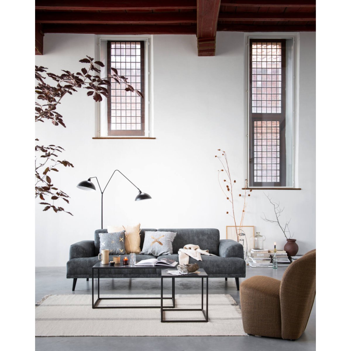 Orion 2 Svart golvlampa från Light & Living - Orion &auml;r en elegant golvlampa i mattsvart j&auml;rn, perfekt f&ouml;r modern inredning.