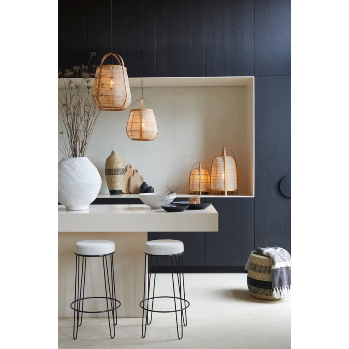 Jacinto 42cm Natur bordslampa från Light & Living - Skapa en varm och harmonisk atmosf&auml;r med Jacinto, en stilfull lampa i bambu och linne.