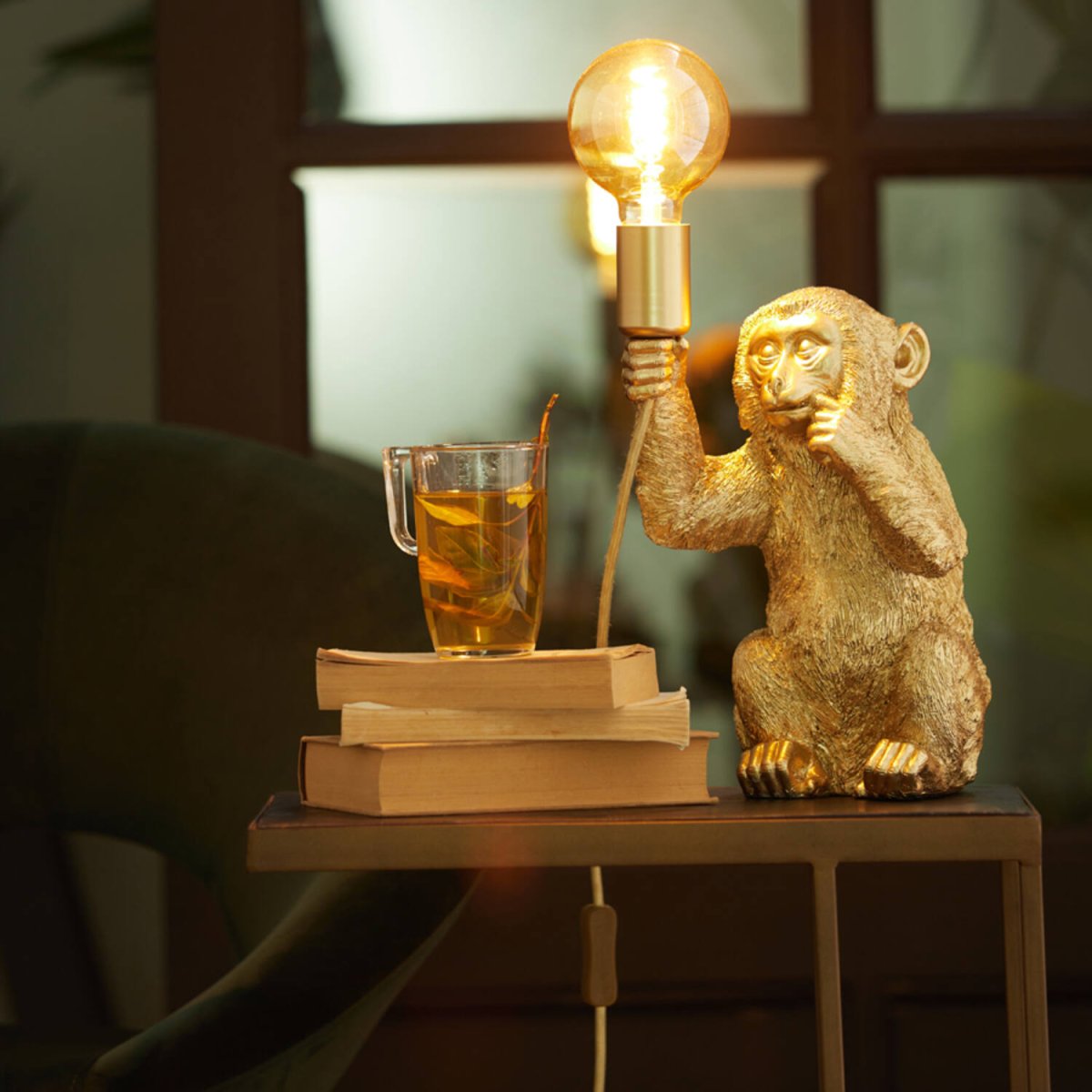 Monkey 23cm Guld bordslampa från Light & Living - Monkey &auml;r en lekfull lampa med karakt&auml;r, l&aring;t den lysa upp ditt hem med sin unika och charmiga design!