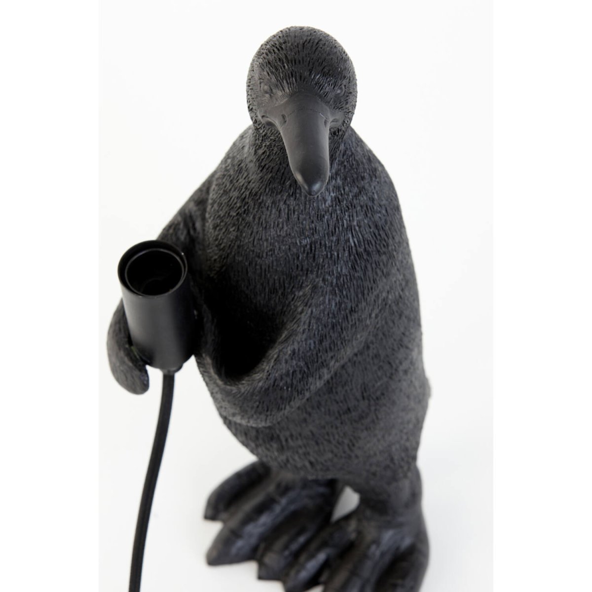 Penguin 34cm Svart bordslampa från Light & Living - Penguin &auml;r en charmig och lekfull lampan, l&aring;t den sprida ljus och gl&auml;dje i ditt hem!
