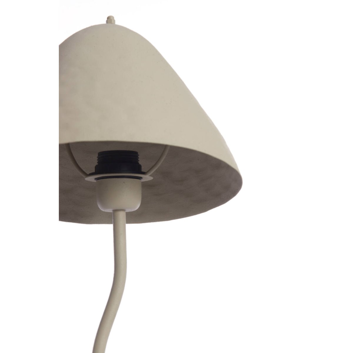 Elimo 50cm Ljusgrå bordslampa från Light & Living - Elimo &auml;r en unik bordslampa i matt ljusgr&aring; f&auml;rg, d&auml;r den sv&auml;ngda foten och den hamrade ytan p&aring; sk&auml;rmen skapar ett organiskt och konstn&auml;rligt uttryck.