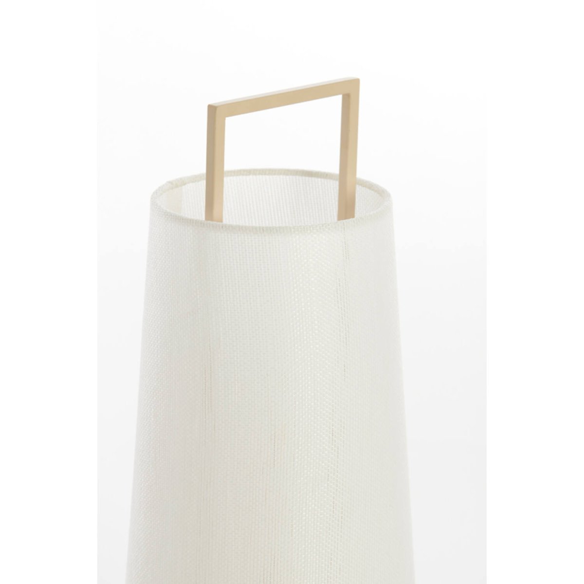 Fyon 45cm Vit bordslampa från Light & Living - Fyon &auml;r en stilren bordslampa med vit textilsk&auml;rm och detaljer i beige metall.