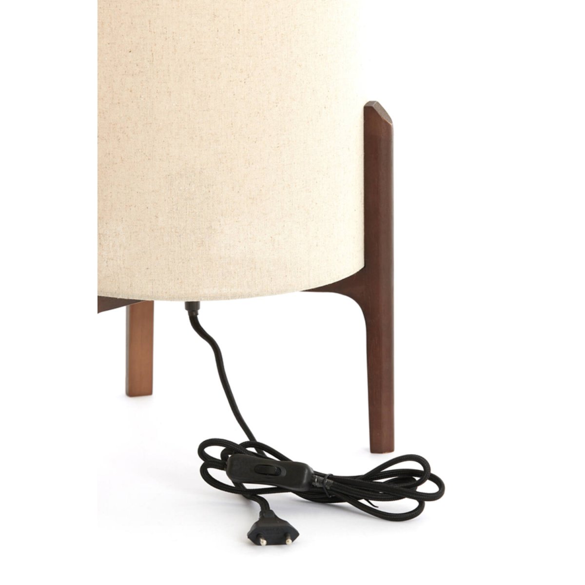 Litto 44cm Natur bordslampa från Light & Living - Litto &auml;r lika fin p&aring; s&auml;ngbordet som i vardagsrummet eller hallen &ndash; en stilfull detalj som bidrar till en ombonad k&auml;nsla i rummet.