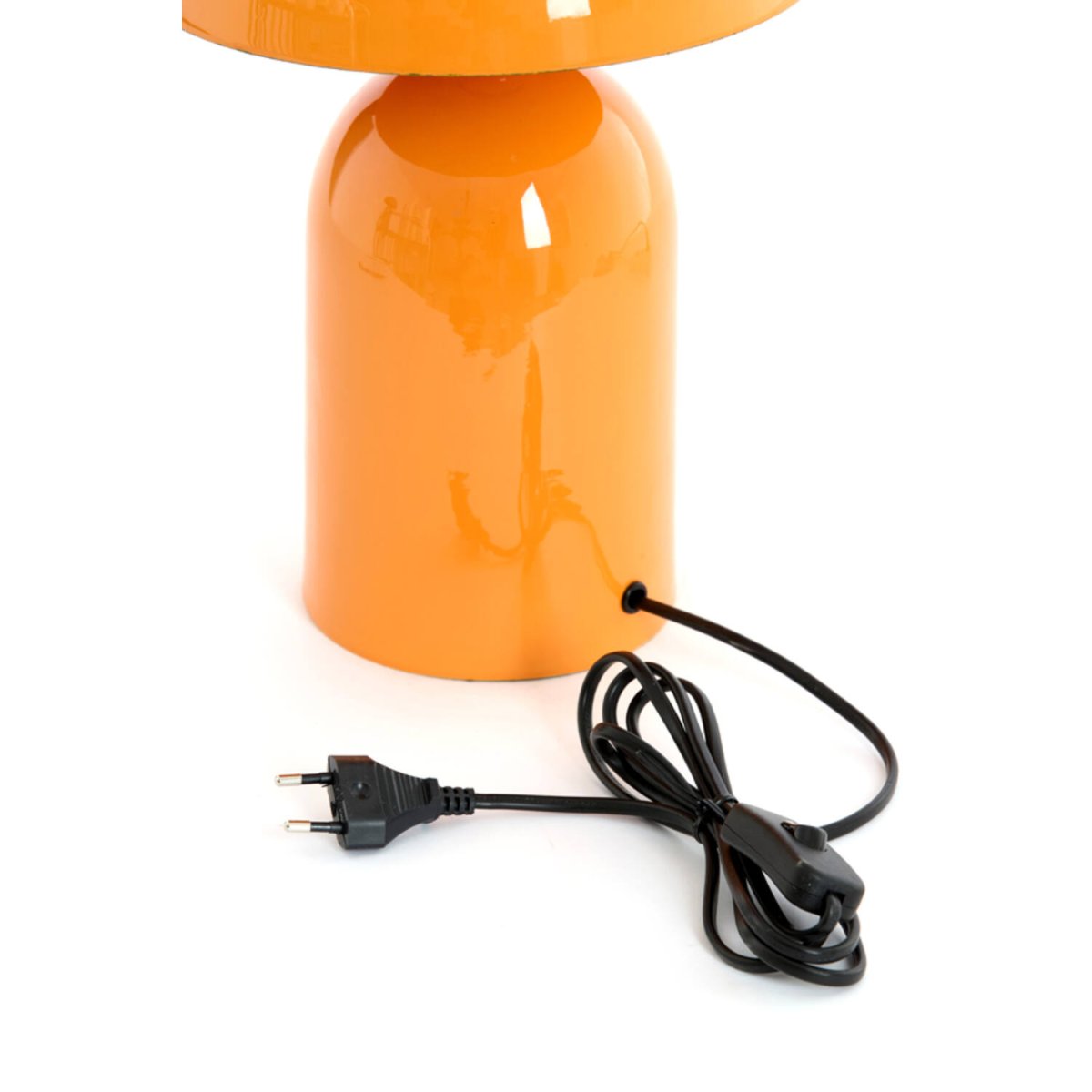 Tolima 48cm Orange bordslampa från Light & Living - Lampans f&auml;rgton sprider en varm, behaglig k&auml;nsla i rummet &ndash; perfekt som st&auml;mningsbelysning p&aring; s&auml;ngbordet, i f&ouml;nstret eller p&aring; en hylla.