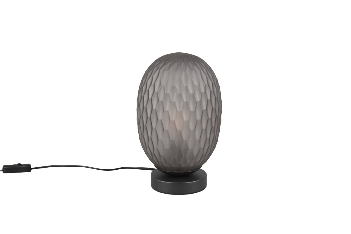 Facette 28cm Rökgrå bordslampa från Trio Lighting - Med sin harmoniska f&auml;rgnyans i r&ouml;kgr&aring;tt blir Facette en dekorativ och funktionell belysning som lyfter inredningen och skapar en varm atmosf&auml;r i ditt hem.