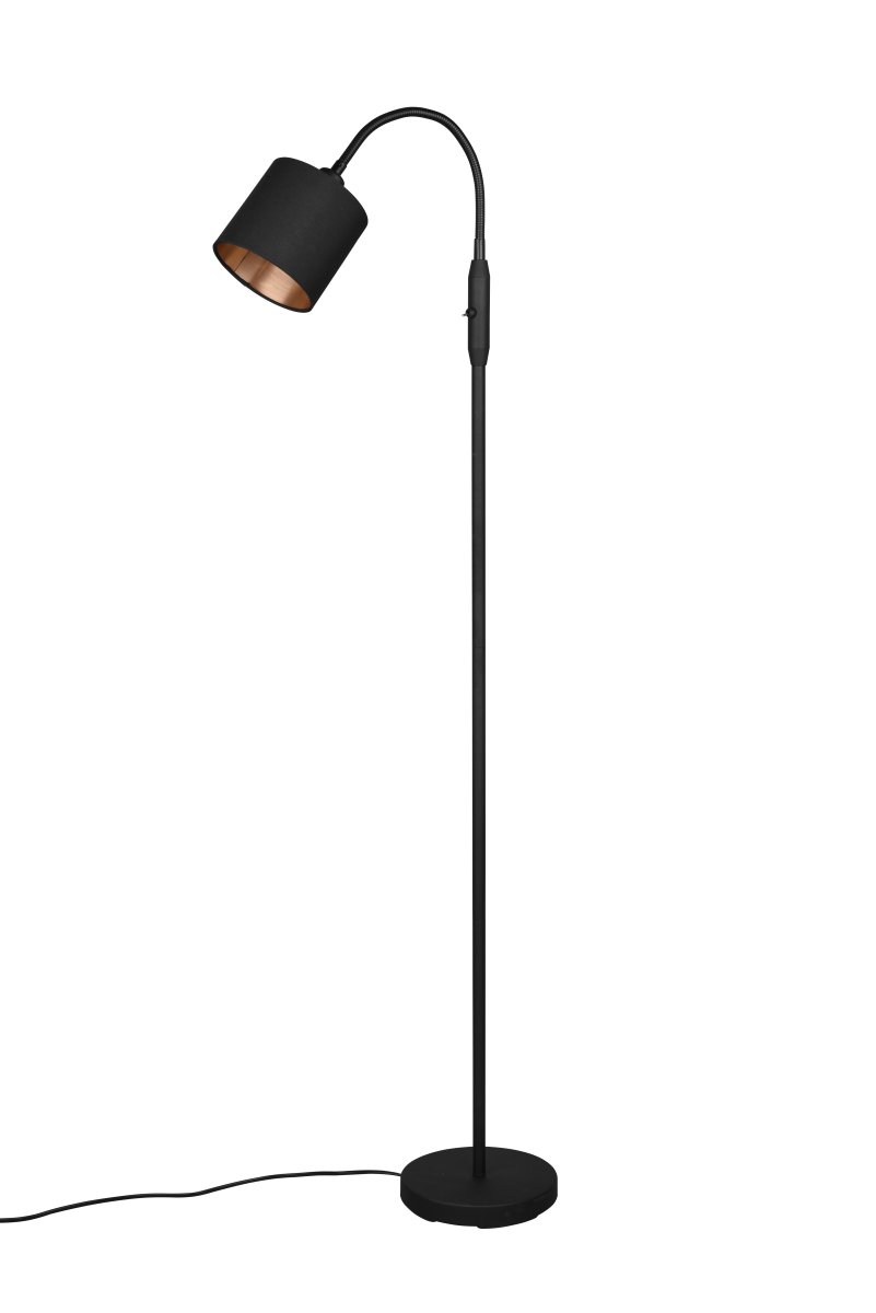 Tommy Svart golvlampa från Trio Lighting - Den mattsvarta ytan i kontrast med insidan i guld tillf&ouml;r elegans och v&auml;rme &ndash; perfekt som ett st&auml;mningsfullt tillskott i moderna inredningsstilar.