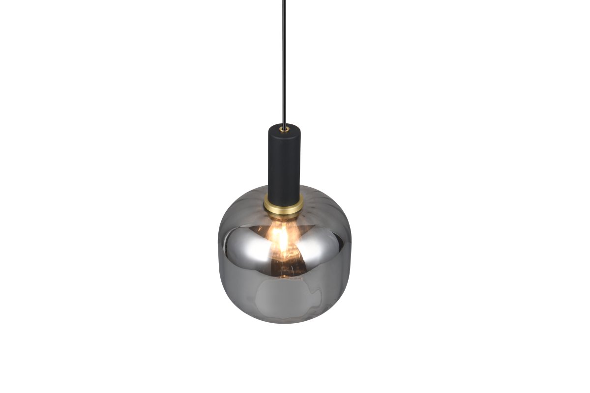 Diva Ø20 Rökgrå taklampa från Trio Lighting - Den stilrena detaljen i mattsvart adderar en lyxig touch och ger lampan en sofistikerad karakt&auml;r.