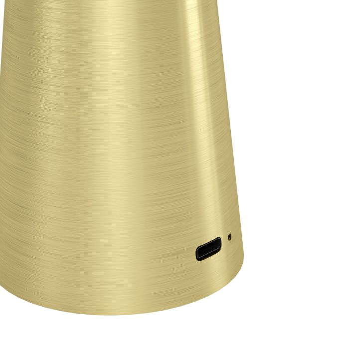 Piccola 28cm Borstad mässing portabel från Eglo - Tack vare IP54-klassning &auml;r den t&aring;lig mot vattenst&auml;nk och l&auml;mpar sig f&ouml;r b&aring;de inomhus- och utomhusbruk.