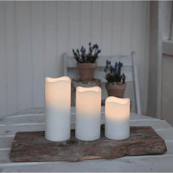 LED Blockljus Paul Vit från Star Trading - Ljusen ger ifr&aring;n sig ett mysigt sken och skapar en hemtrevlig k&auml;nsla utomhus eller inomhus.