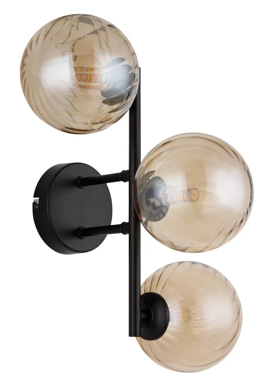 Conor 36cm Amber vägglampa från Globo Lighting - Conor v&auml;gglampa i mattsvart med amberf&auml;rgade glassf&auml;rer ger en modern och elegant touch till vilket rum som helst.