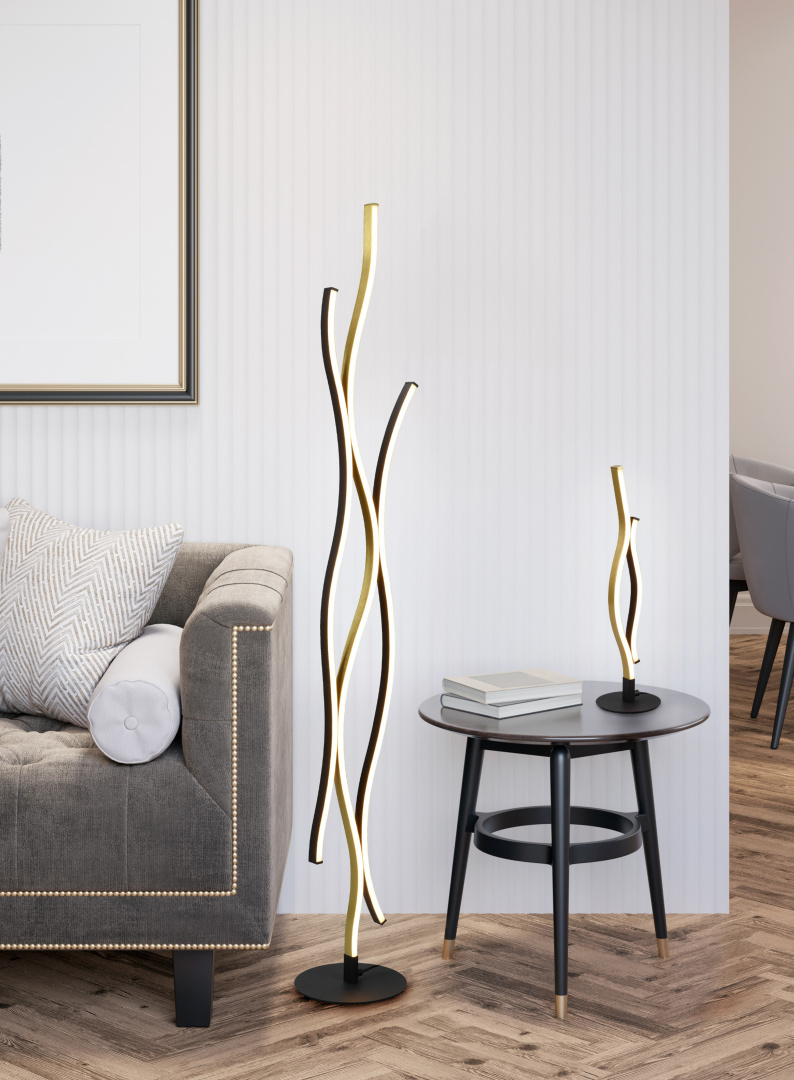 Blaze 48cm Mässing bordslampa från Trio Lighting - Den stilrena kombinationen av matt m&auml;ssing och mattsvart ger Blaze en sofistikerad och tidl&ouml;s look.