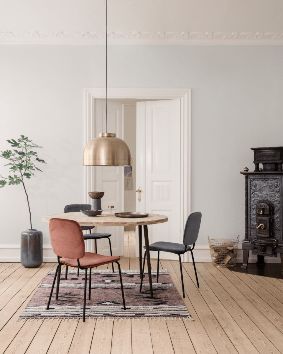 Bowl Ø50 Mässing taklampa från House Doctor - H&auml;ng den &ouml;ver matbordet, i k&ouml;ket, i vardagsrummet eller i sovrummet.