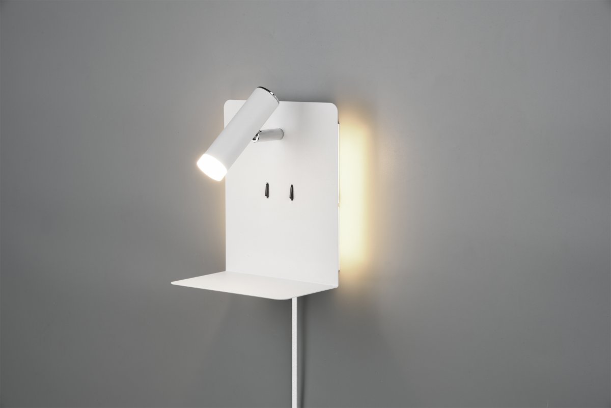 Element Vit läslampa från Trio Lighting - Med en hylla och en USB-port f&ouml;r laddning, &auml;r den b&aring;de praktisk och funktionell.