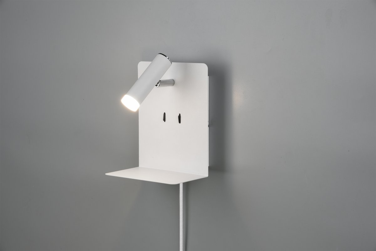 Element Vit läslampa från Trio Lighting - Med en hylla och en USB-port f&ouml;r laddning, &auml;r den b&aring;de praktisk och funktionell.