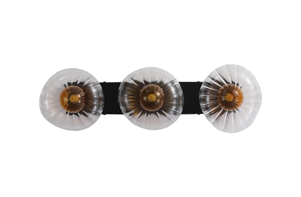 Sunbeam 52cm Transparent/svart vägglampa från Searchlight - De runda, ribbade sk&auml;rmarna i transparent glas har en vackert b&auml;rnstensf&auml;rgad kupa inuti som skapar liv och struktur, samtidigt som ljuset sprids mjukt och behagligt i rummet.