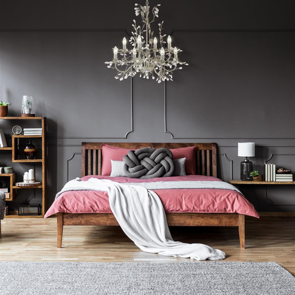 Alamandite Ø74 Krämvit taklampa från Searchlight - Almandite &auml;r en vacker kristallkrona i kr&auml;mvit f&auml;rg och gulddetaljer som blir ett riktigt smycke i sovrummet, vardagsrummet, matsalen eller hallen.