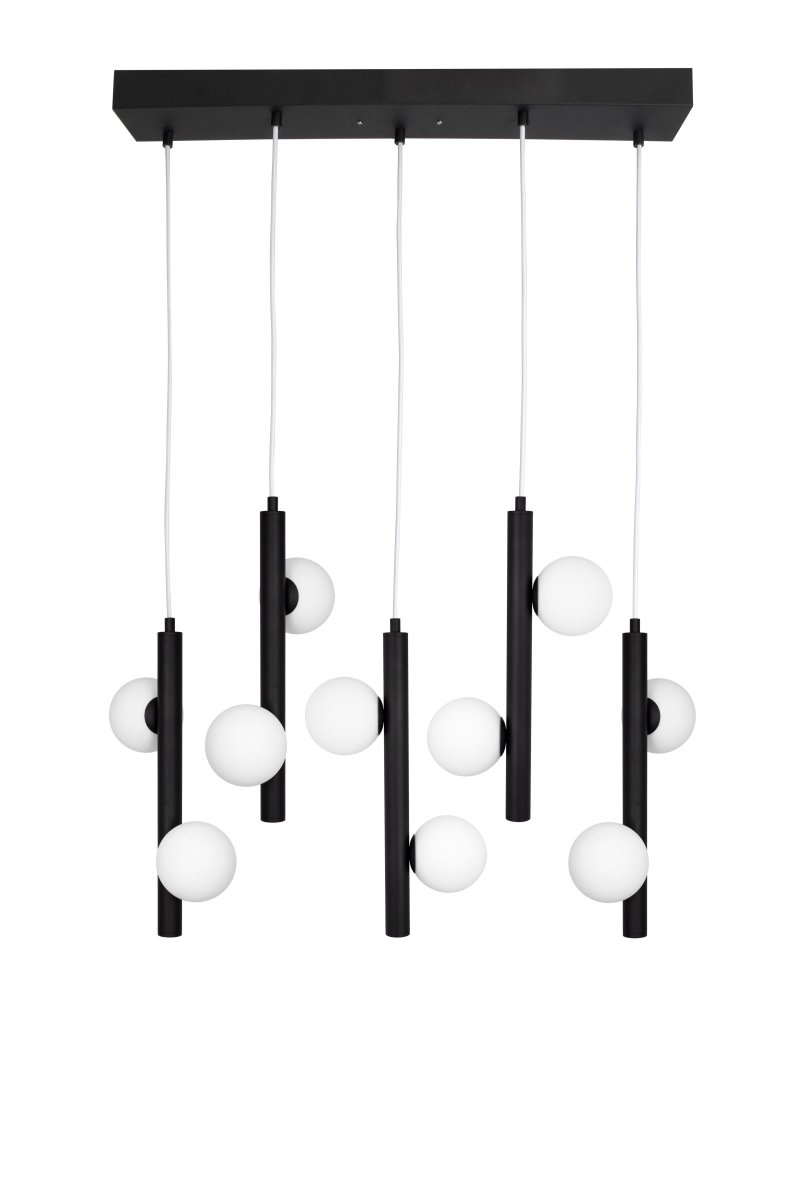 Pearl 70cm Svart taklampa från Globen Lighting - Kabell&auml;ngden &auml;r justerbar vilket g&ouml;r att du kan h&auml;nga lamporna p&aring; rad eller p&aring; olika niv&aring;er beroende p&aring; vilket uttryck du &ouml;nskar.