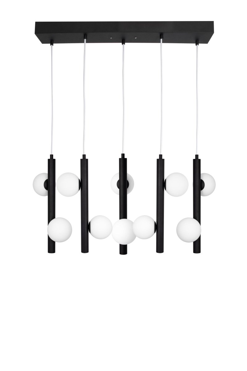 Pearl 70cm Svart taklampa från Globen Lighting - Kabell&auml;ngden &auml;r justerbar vilket g&ouml;r att du kan h&auml;nga lamporna p&aring; rad eller p&aring; olika niv&aring;er beroende p&aring; vilket uttryck du &ouml;nskar.