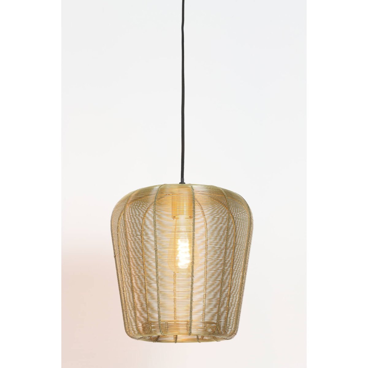 Adeta Ø28 Guld taklampa från Light & Living - Adeta &auml;r en stilfull lampa av metall i guldfinish som kombinerar elegant design med ett mjukt, st&auml;mningsfullt ljus.