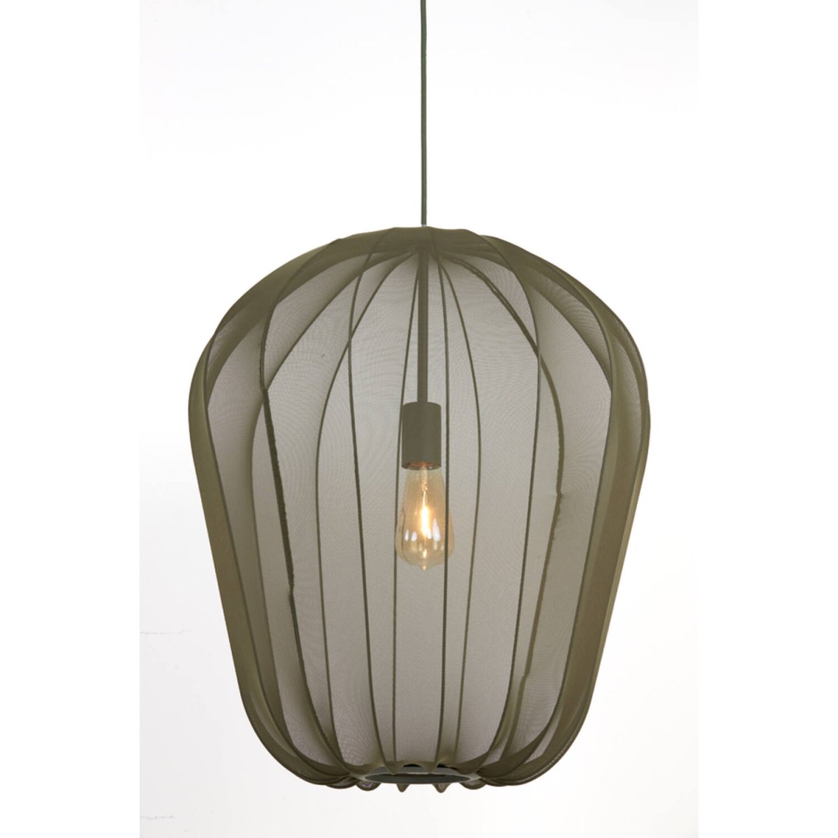 Plumeria Ø50 Mörkgrön taklampa från Light & Living - Den dekorativa sk&auml;rmen med meshtyg skapar en vacker ljusspridning i rummet n&auml;r lampan &auml;r t&auml;nd.