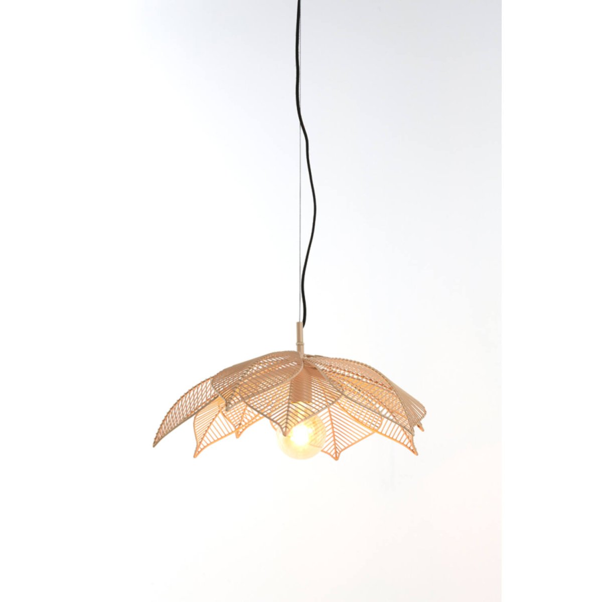 Pavas Ø54 Beige taklampa från Light & Living - Pavas &auml;r en dekorativ taklampa i matt beige metall.