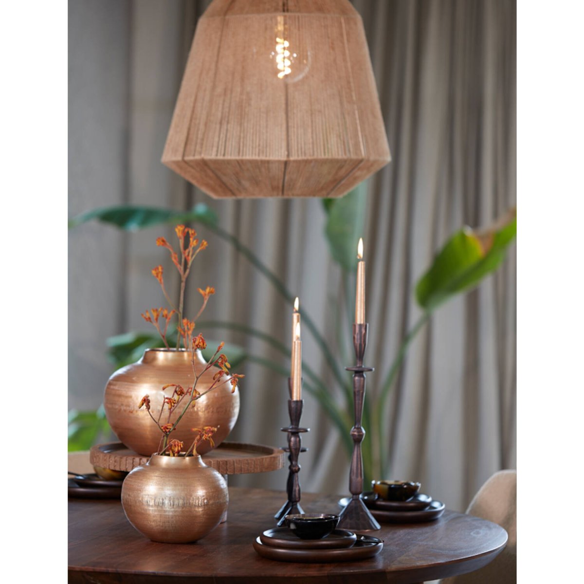 Malva Ø50 Natur taklampa från Light & Living - Malva &auml;r en stilfull taklampa med sin sk&auml;rm inlindad i jutesn&ouml;re.