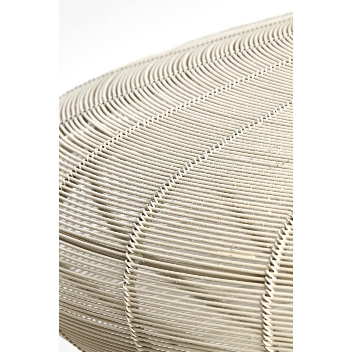 Bahoto Ø60 Krämvit taklampa från Light & Living - Bahoto har en rustik och stilren design med en sk&auml;rm av metall i en matt kr&auml;mvit f&auml;rg.