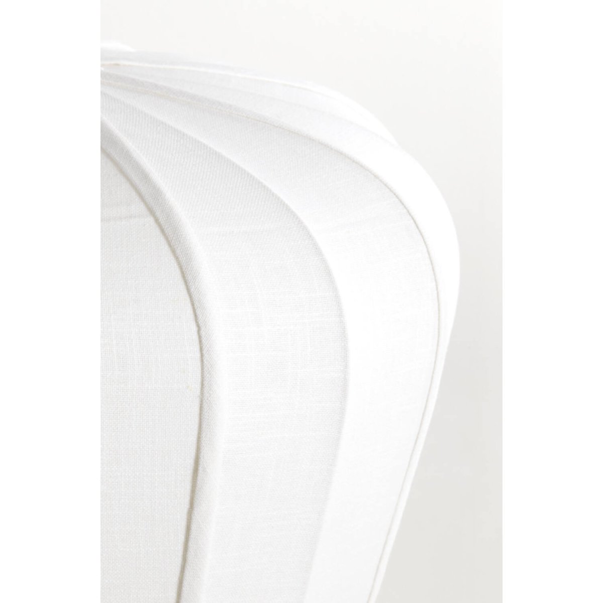 Zubedo Ø50 Krämvit taklampa från Light & Living - Zubedo har en mjuk och elegant form, kl&auml;dd i kr&auml;mvit textil som ger en varm och behaglig ljusspridning.