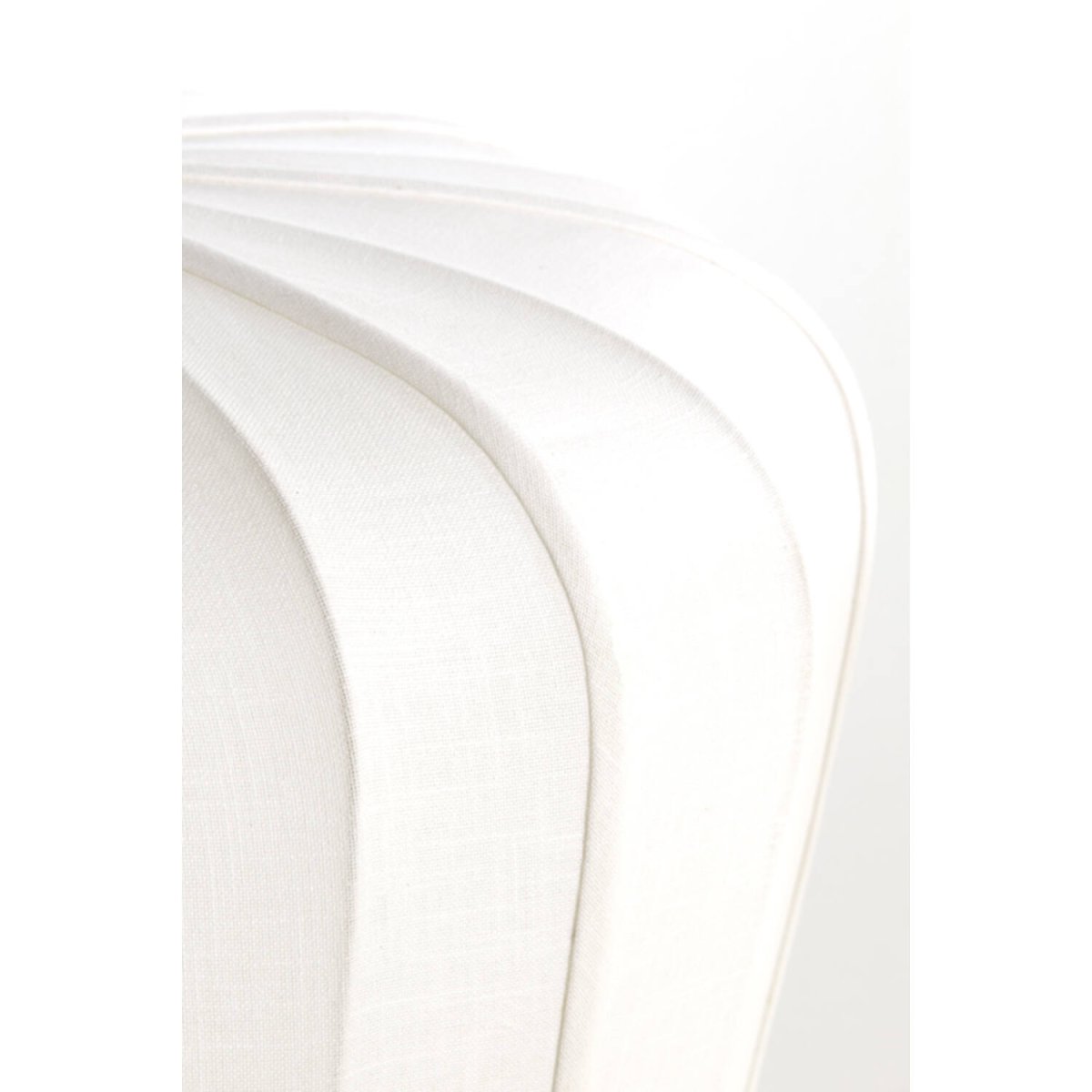 Zubedo Ø60 Krämvit taklampa från Light & Living - Zubedo har en mjuk och elegant form, kl&auml;dd i kr&auml;mvit textil som ger en varm och behaglig ljusspridning.