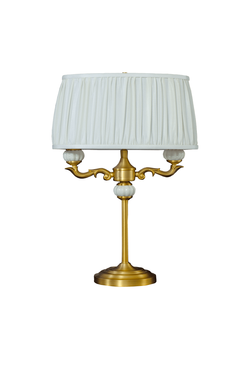 Toulouse 55cm Guld bordslampa från Aneta Lighting - Toulouse bordslampa har ett klassiskt och elegant uttryck med dekorativa detaljer och en vacker guldfinish.