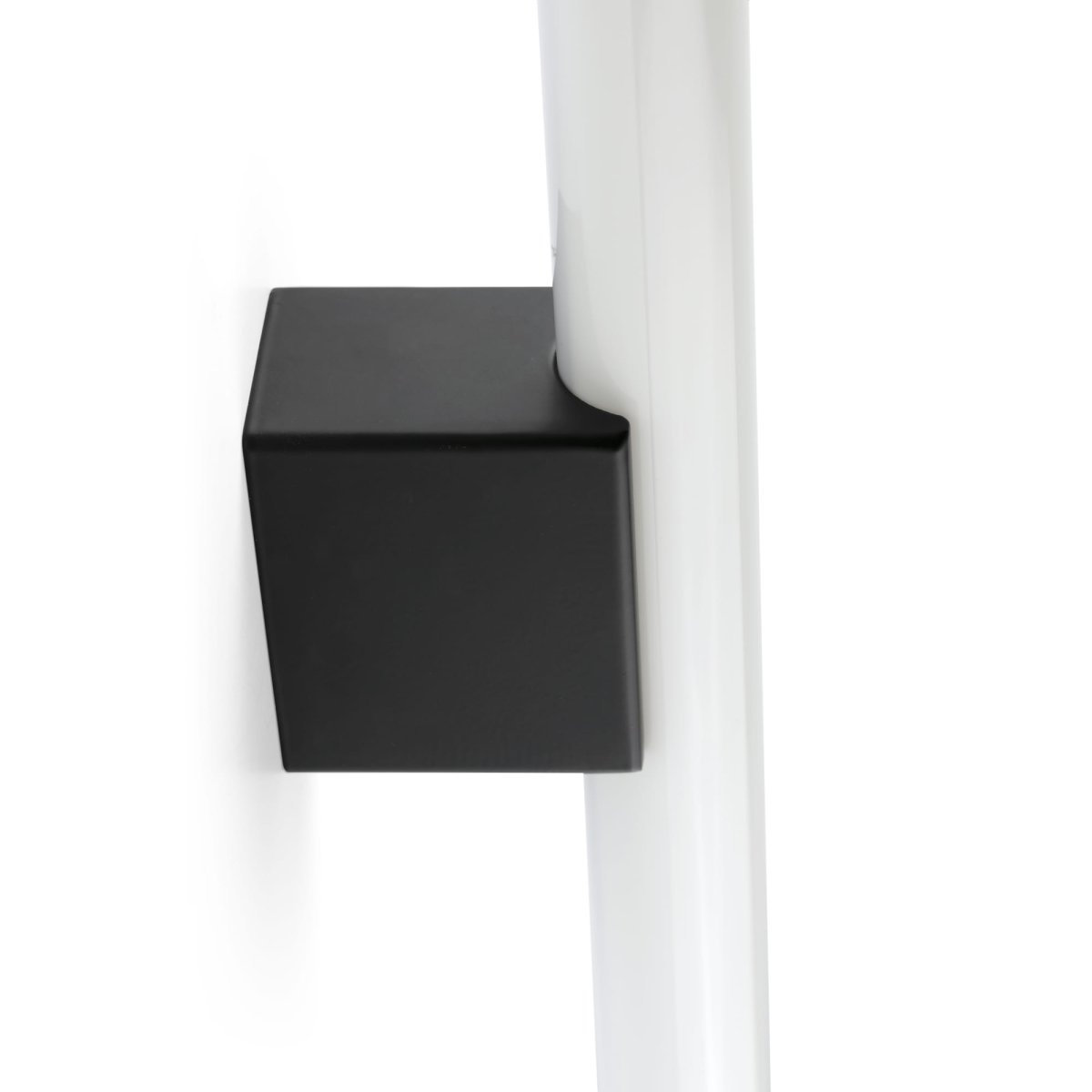 Calma 50cm Svart badrumslampa från Faro Barcelona - 