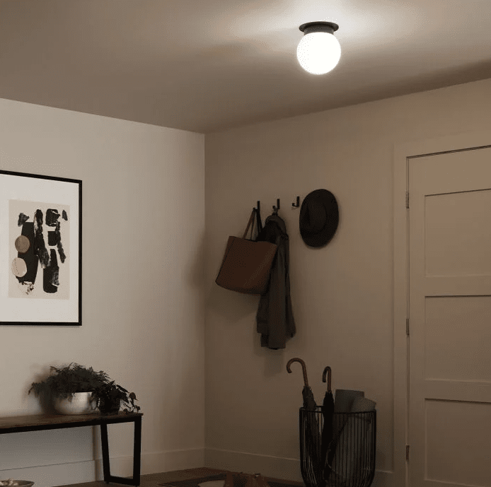 Albers Ø20 Svart plafond från Elstead Lighting - Albers plafond ger ett vackert och j&auml;mnt ljus, b&aring;de ensam eller flera tillsammans.