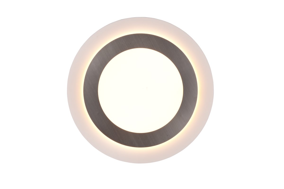 Morgan Ø45 Borstad stål plafond från Trio Lighting - Den stilrena, runda designen i mattvitt och mattnickel sm&auml;lter harmoniskt in i olika inredningsstilar och g&ouml;r Morgan till ett elegant och praktiskt tillskott i ditt hem.