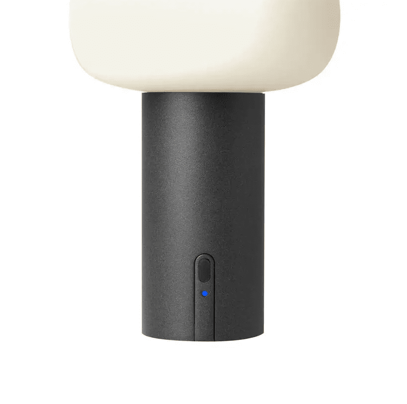 Antibes 20cm Svart portabel från Konstsmide - Ut&ouml;ver det &auml;r lampan utrustad med RGB f&auml;rger s&aring; du kan v&auml;lja mellan sju olika f&auml;rger, t.