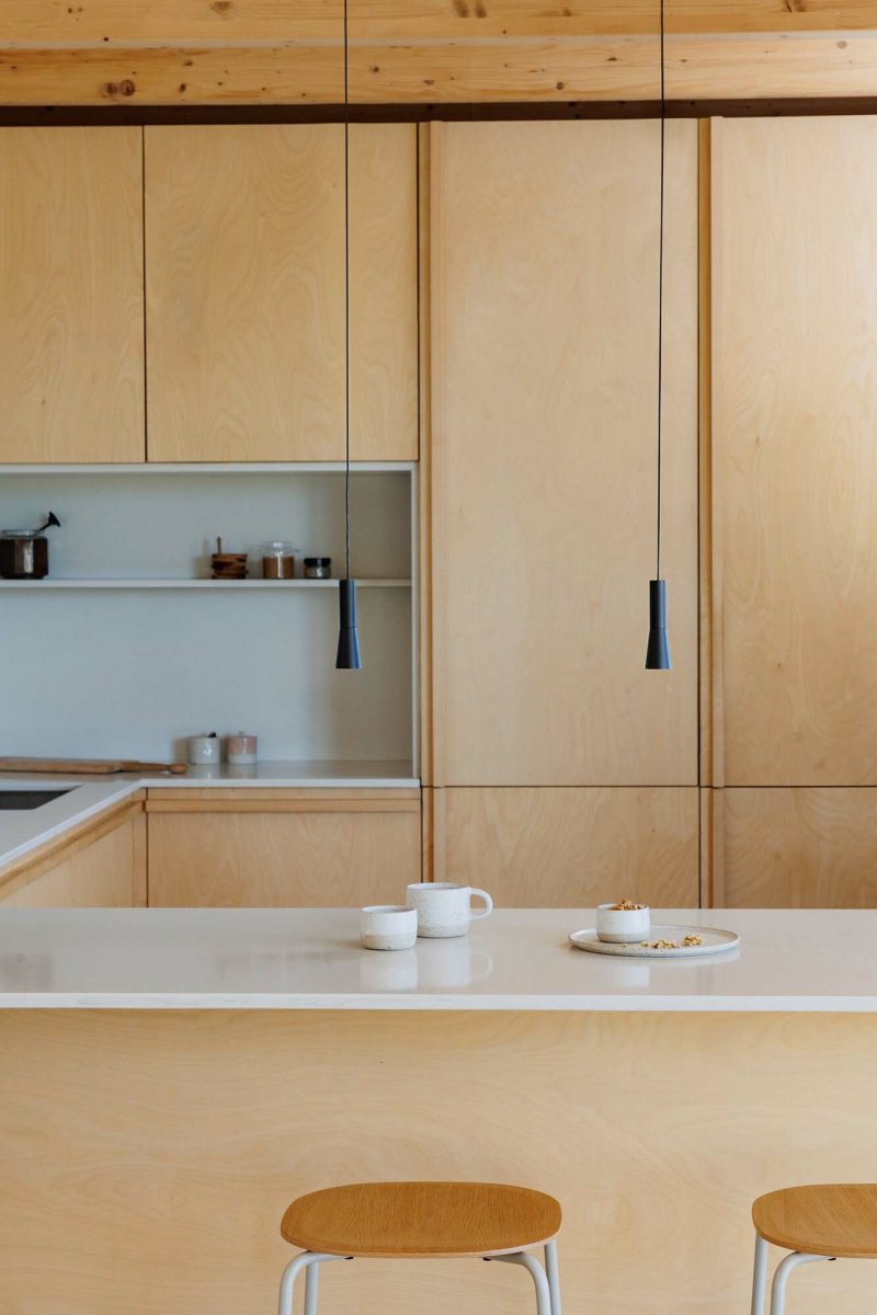Nina Ø4 Svart taklampa från Faro Barcelona - Nina &auml;r en svart pendellampa med integrerad LED-teknik och en stilren, minimalistisk design.