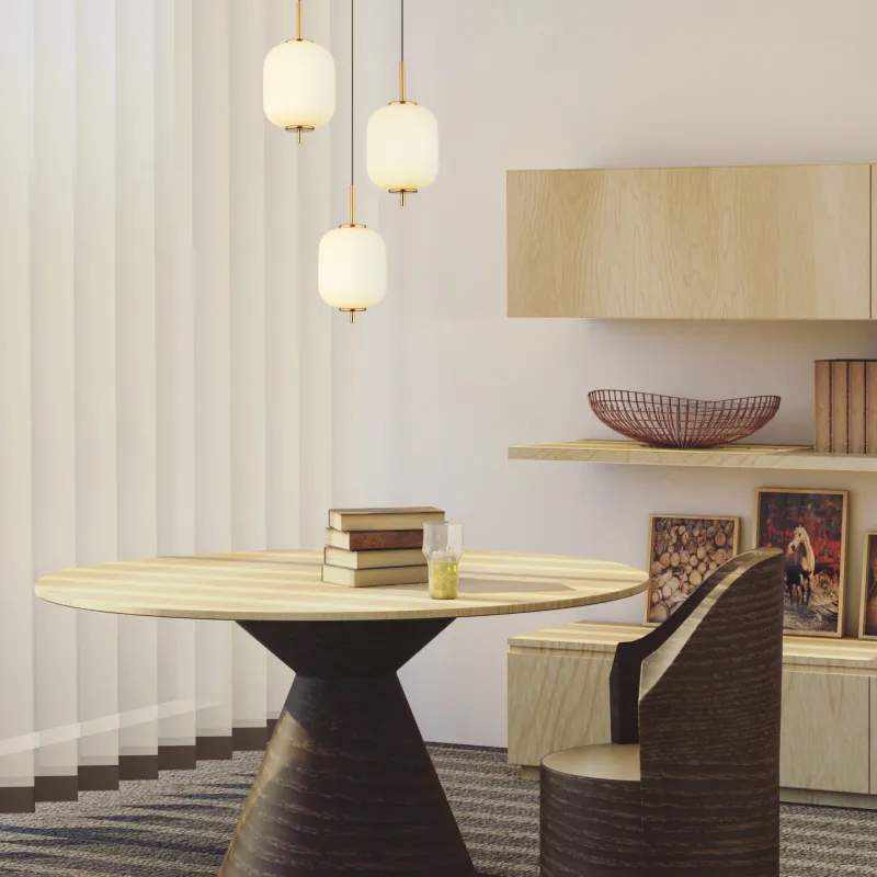 Ewald Ø38 Mässing taklampa från Globo Lighting - &nbsp;Lampan &auml;r tillverkad av en exklusiv kombination av m&auml;ssing, mattsvart metall och opalglas, vilket ger en sofistikerad och harmonisk k&auml;nsla.