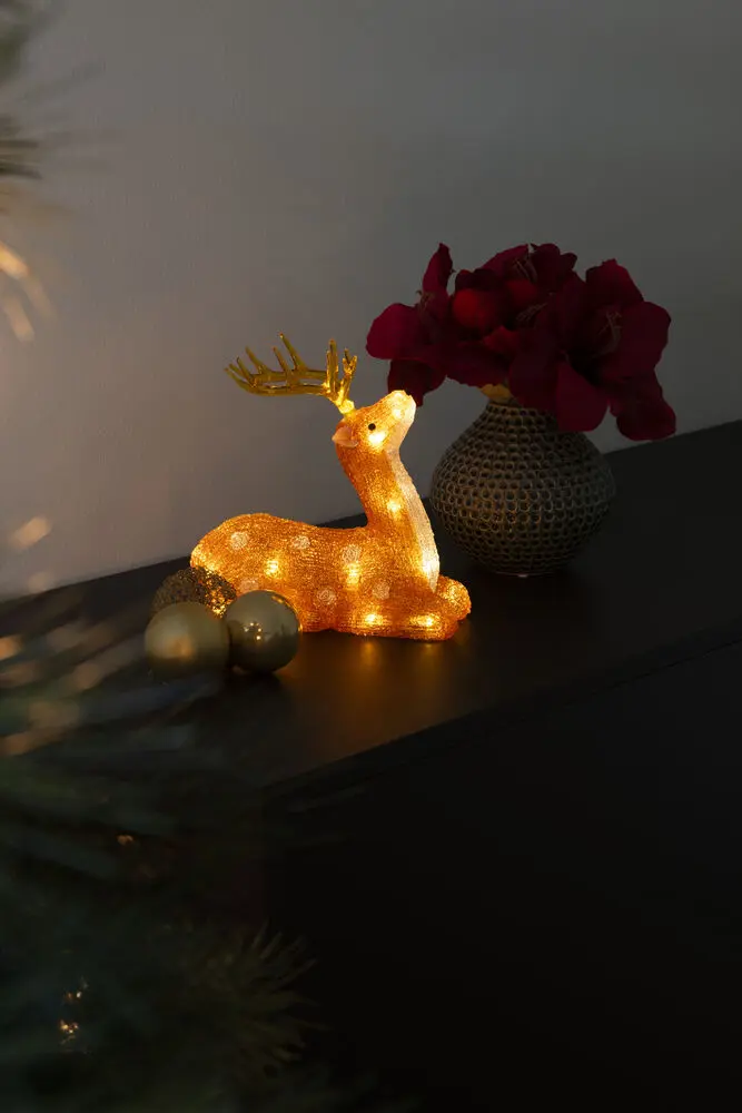 Ren akryl Brun från Konstsmide - Stilren akrylren med 24 varmvita LED-ljus som sprider ett mjukt och st&auml;mningsfullt sken.