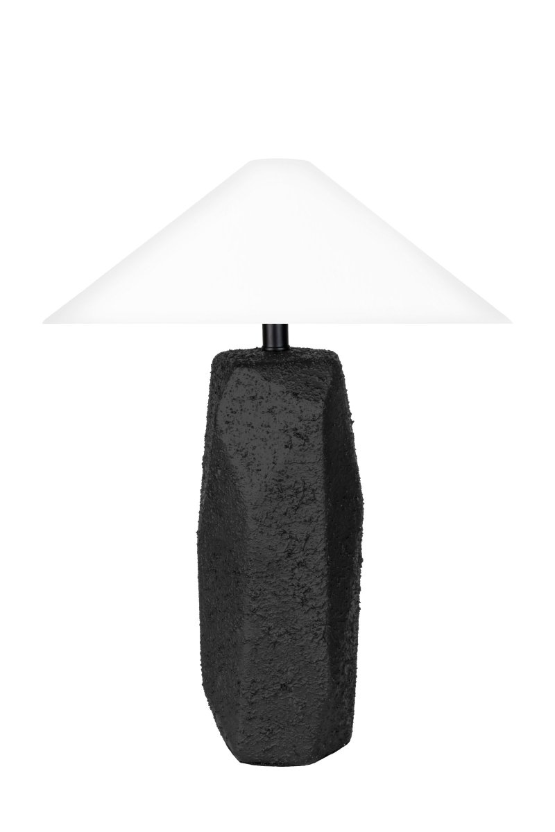 Massi 56cm Svart bordslampa från Globen Lighting - Lampan har en 200 cm l&aring;ng transparent kabel med brytare och stickkontakt.