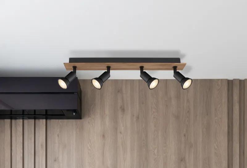 Drew 4 Natur spotlight från Globo Lighting - Drew &auml;r en stilren takspotlight som imponerar med sin design i svart metall och m&ouml;rkt tr&auml;.