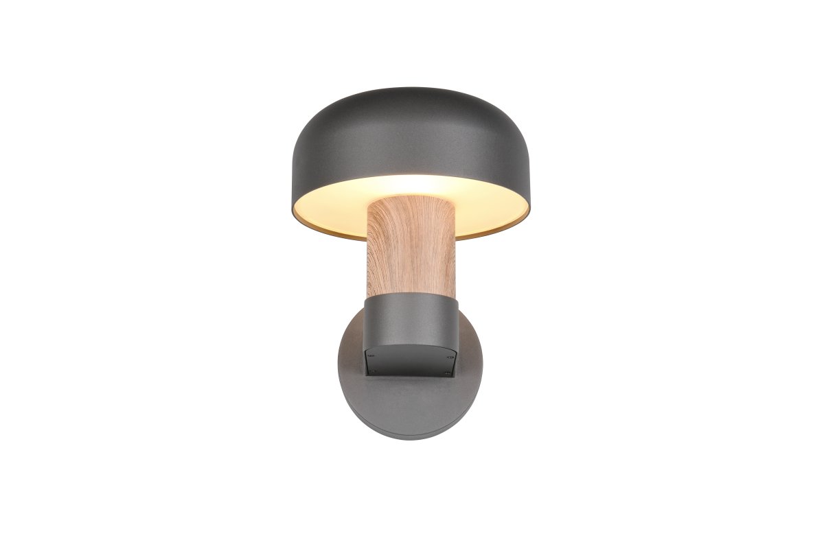 Fraser 24cm Imitation av trä utelampa från Trio Lighting - Fraser &auml;r tillverkad av gjuten aluminium och kombinerar modern minimalism med naturn&auml;ra detaljer.
