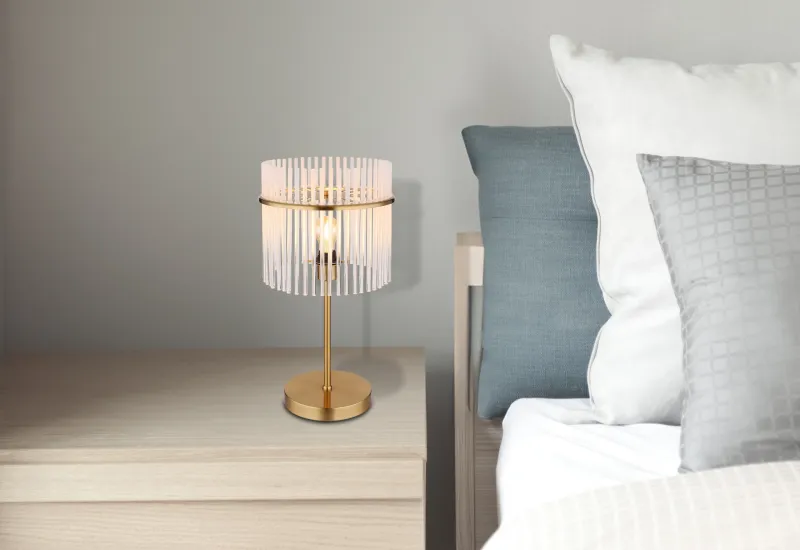 Gorley 55cm Guld bordslampa från Globo Lighting - Med sitt genomt&auml;nkta utf&ouml;rande och h&ouml;gkvalitativa material sm&auml;lter Gorley harmoniskt in i moderna inredningsstilar och ger varje rum en stilfull touch.