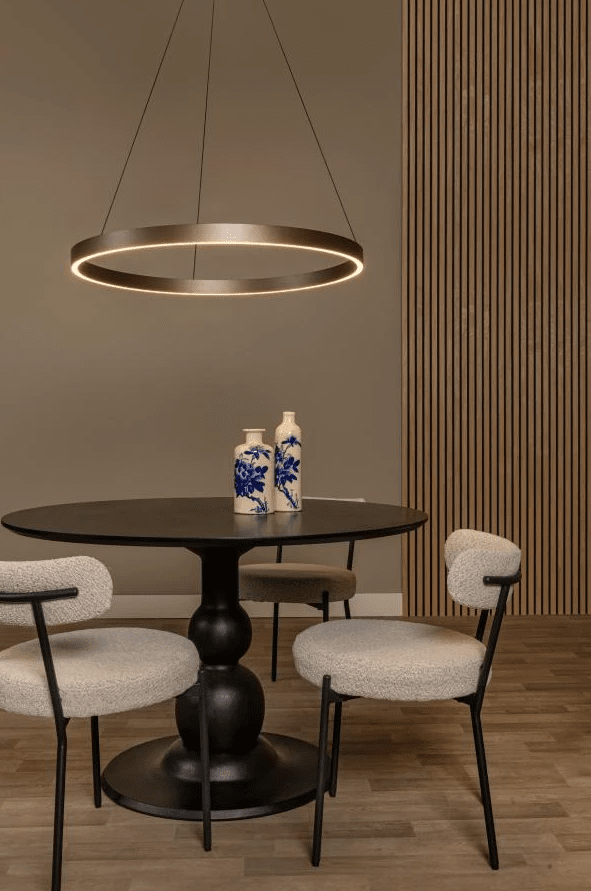 Liane Ø80 Brun taklampa från Lucide - Liane &auml;r en stilren pendel gjord av metall.