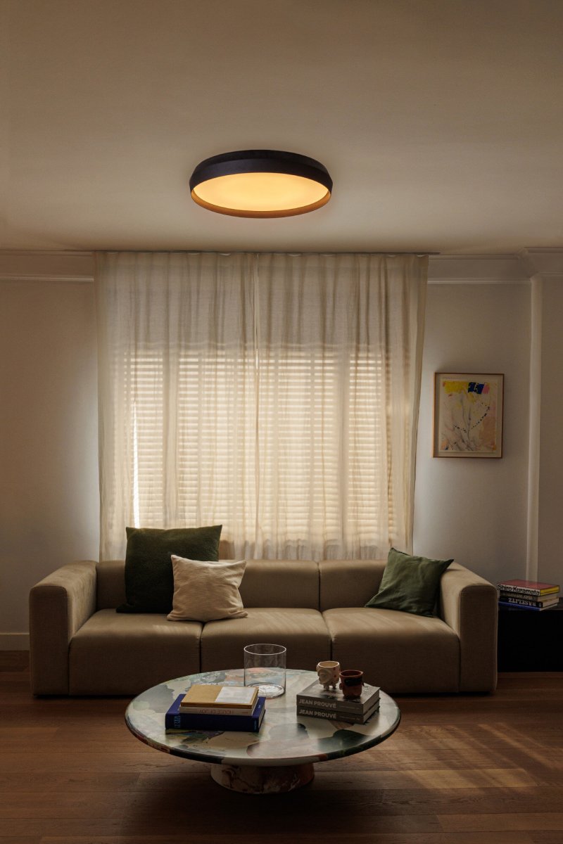 Shoku Ø60 Svart plafond från Faro Barcelona - Finns i flera storlekar och f&auml;rger &ndash; perfekt f&ouml;r att skapa personliga och harmoniska kombinationer i hem eller offentlig milj&ouml;.