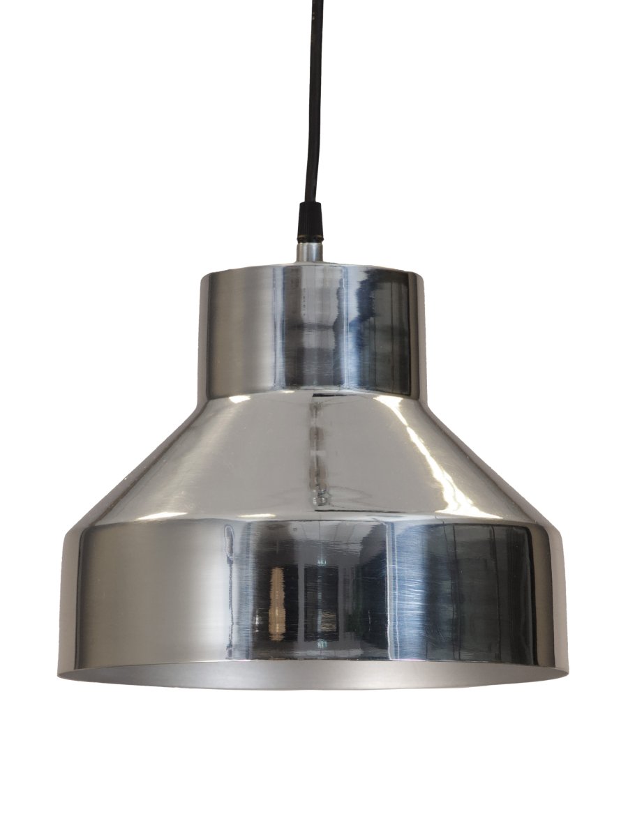 Solo Ø26 Krom taklampa från PR Home - Solo &auml;r en mindre takpendel i metall med ett minimalistiskt formspr&aring;k.