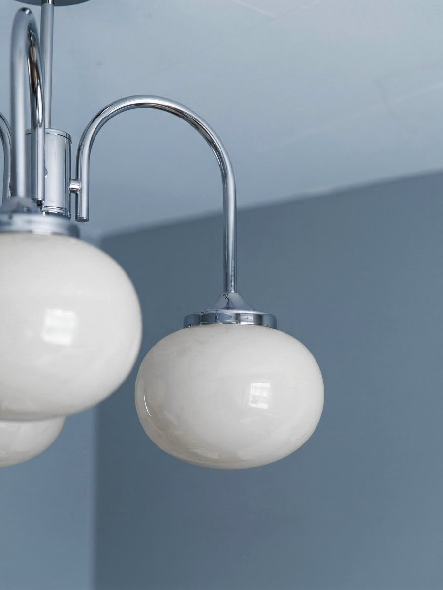 Elsy Ø52 Krom plafond från PR Home - Denna plafond i kromad finish kombinerar tidl&ouml;s elegans med ett varmt och inbjudande ljus.